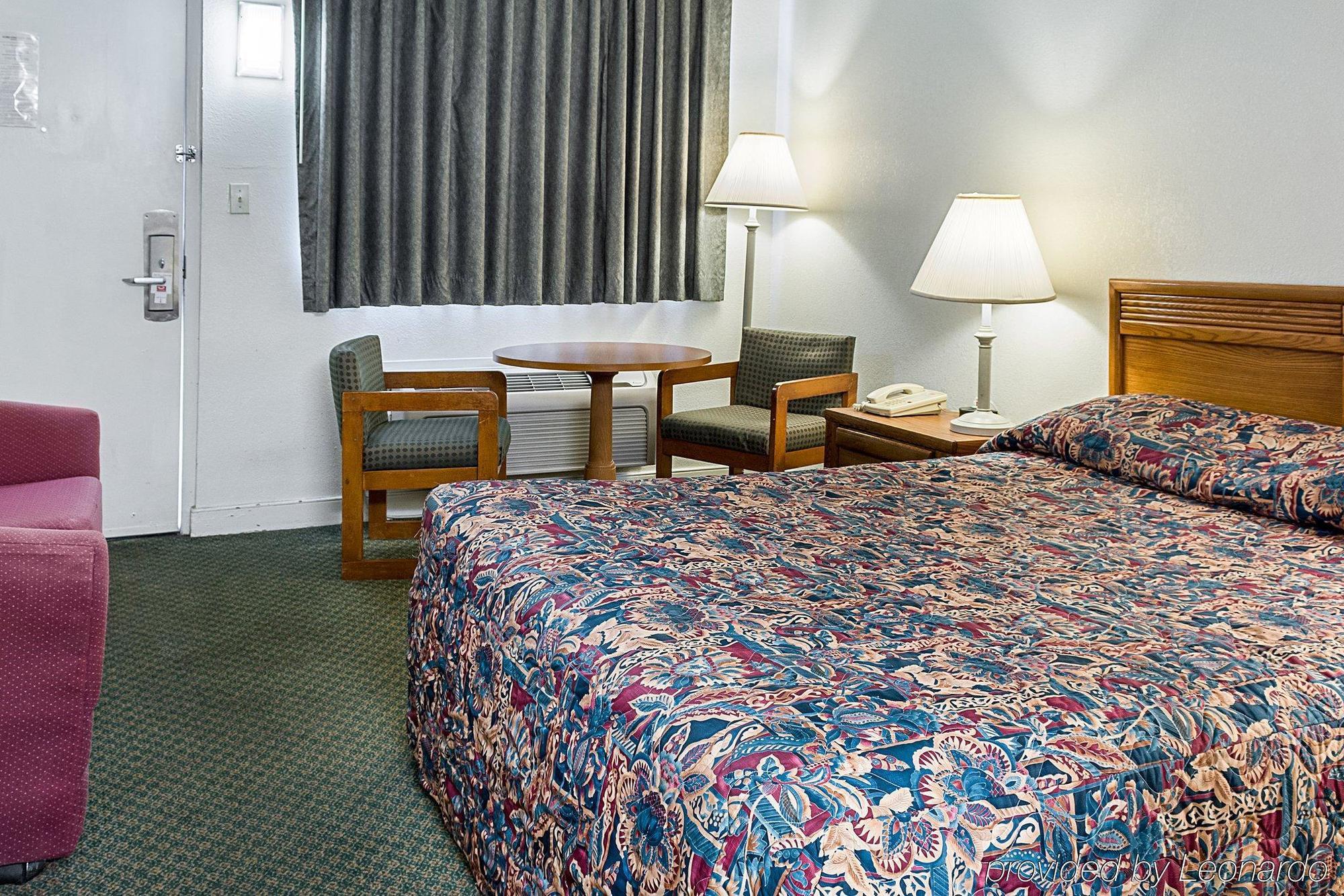 Gateway Inn Templeton ภายนอก รูปภาพ