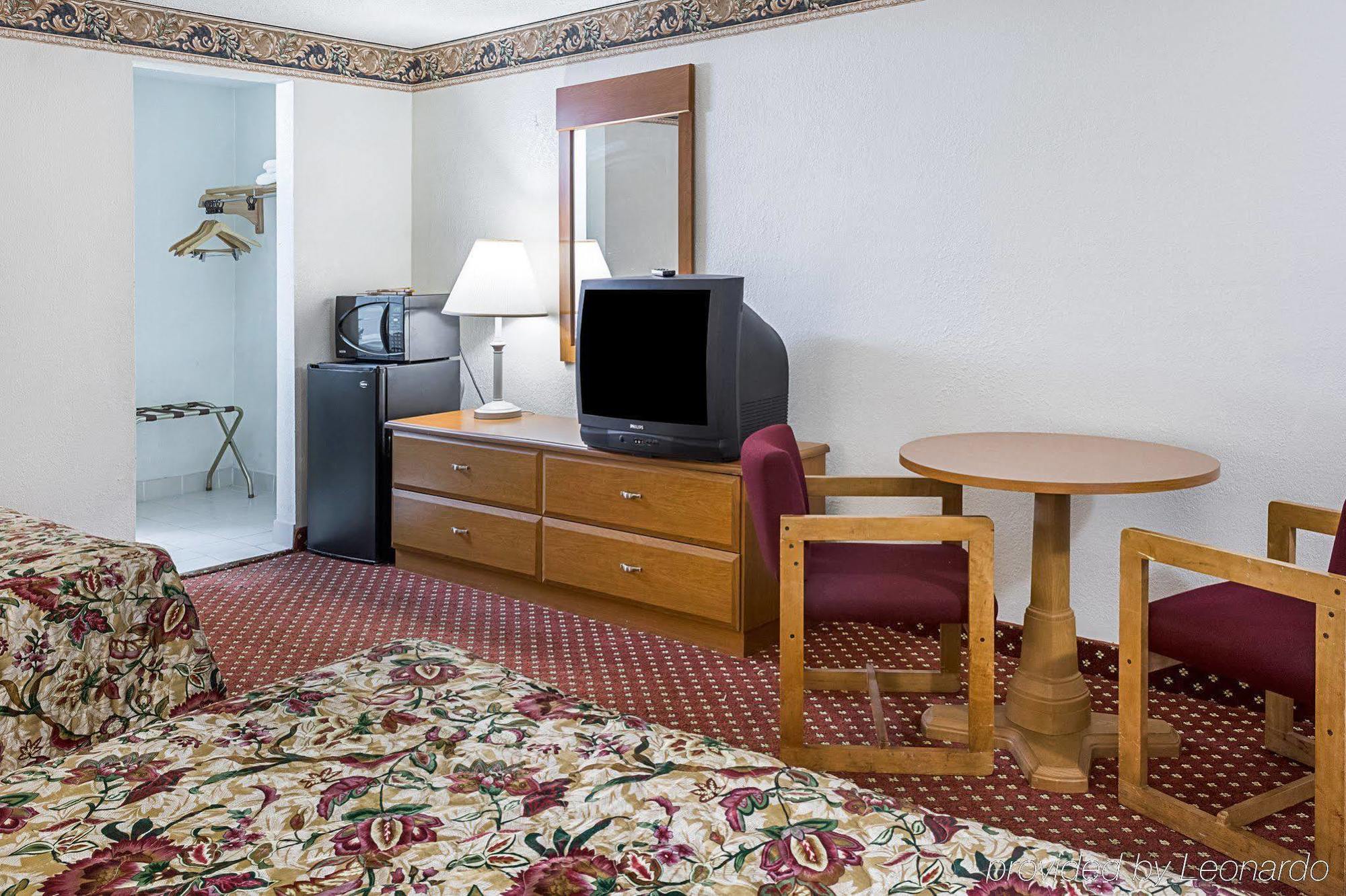 Gateway Inn Templeton ภายนอก รูปภาพ