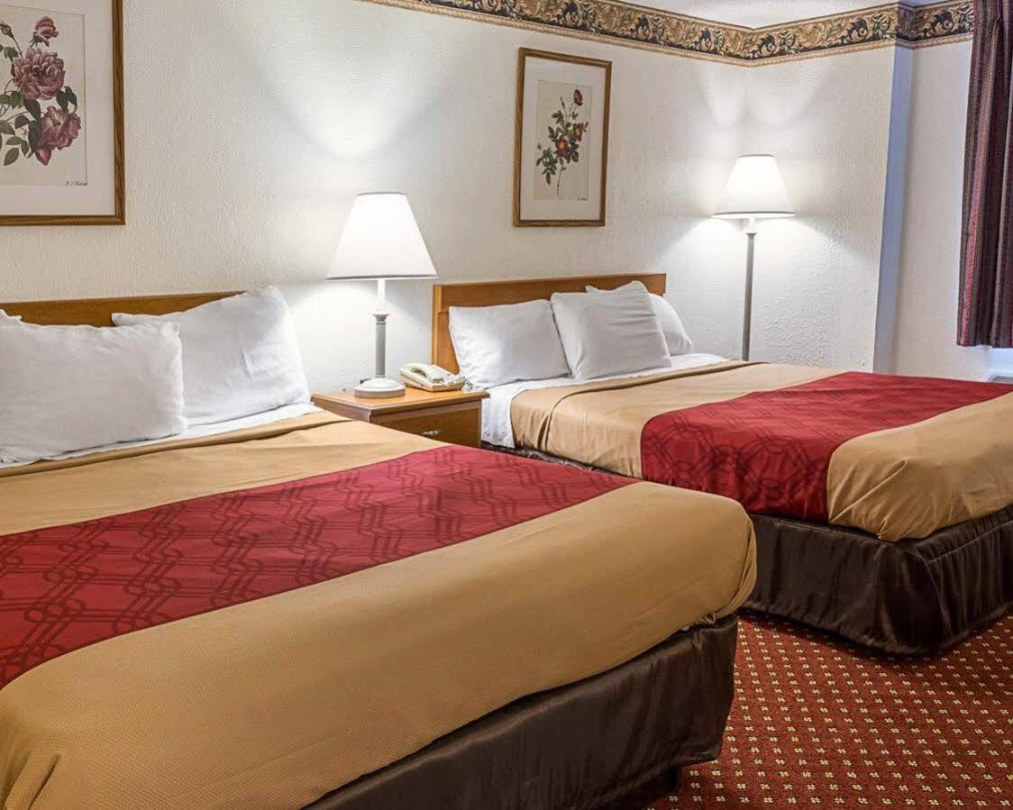 Gateway Inn Templeton ภายนอก รูปภาพ