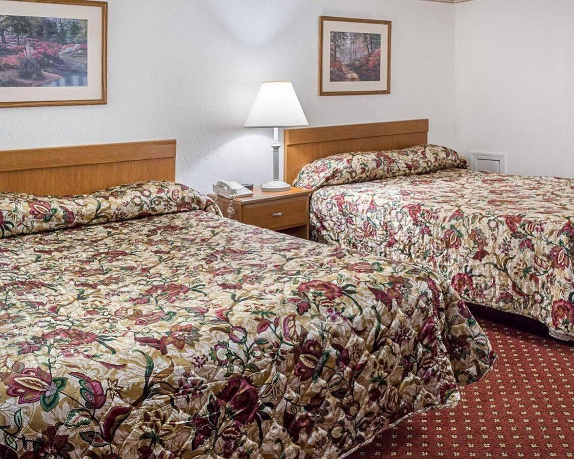 Gateway Inn Templeton ภายนอก รูปภาพ