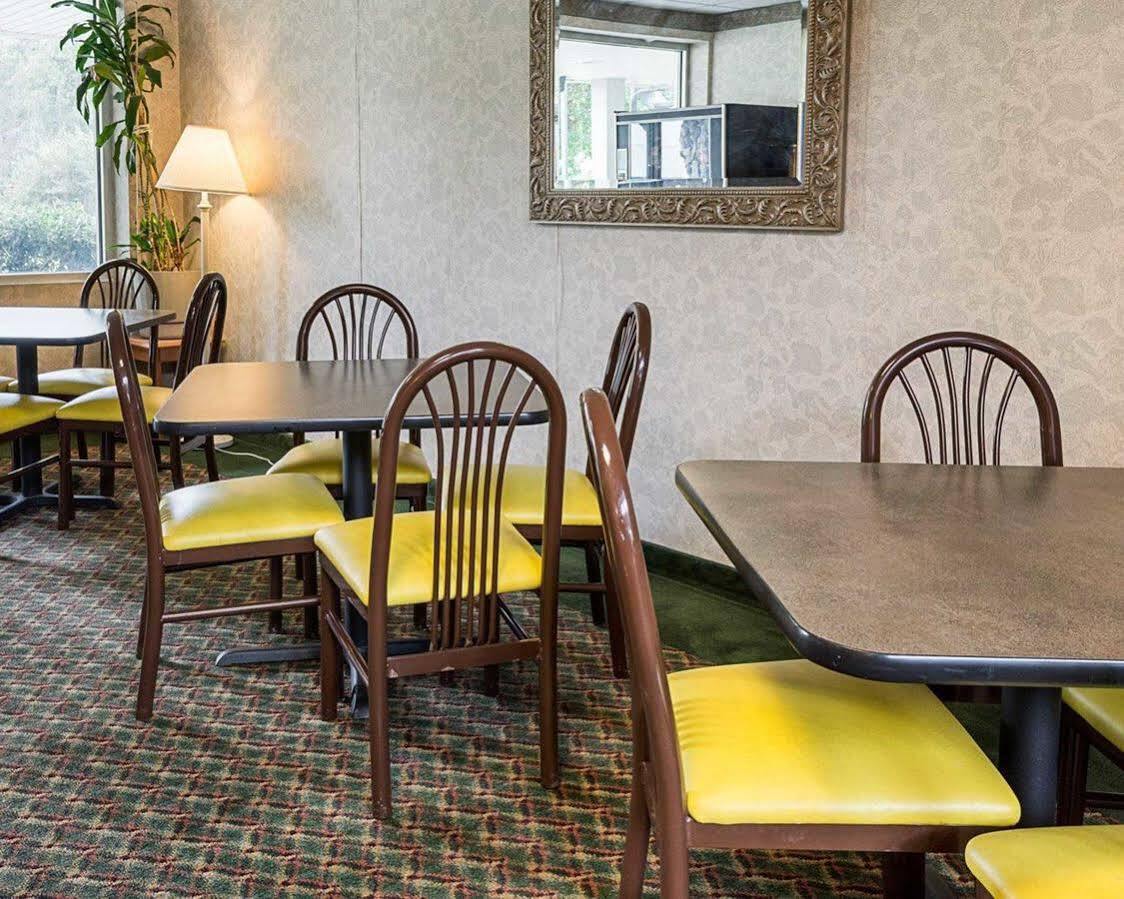 Gateway Inn Templeton ภายนอก รูปภาพ